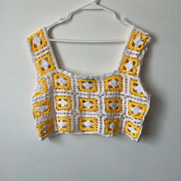Julia Women's Crochet Yellow and White Crop Tank Size Large New with Tags. - Picture 1 of 4